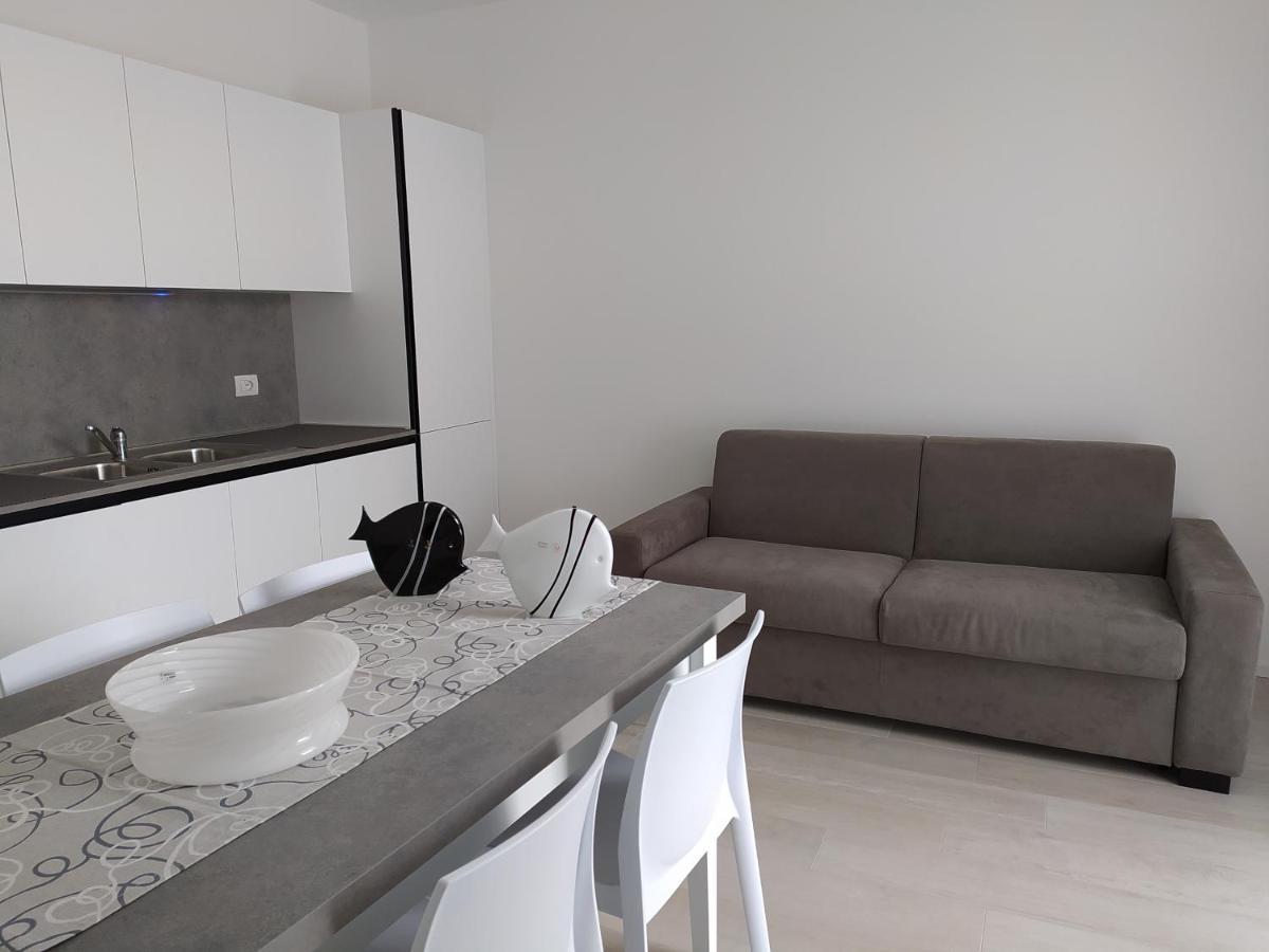 Jesolo Appartamenti F2 - Black And White エクステリア 写真